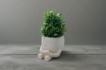 3D Printed Smiling Reader Plant Pot: Whimsical Succulent Planter - Image 9